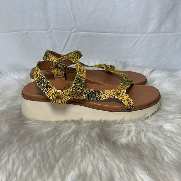 Zodiac Bria Yellow Print Canvas Platform Sandals Sz 8.5 - Picture 4 of 6